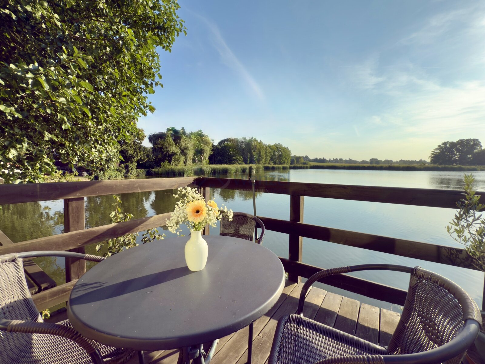 Gastro-Juwel mit Seeblick Gastro-Juwel mit Seeblick